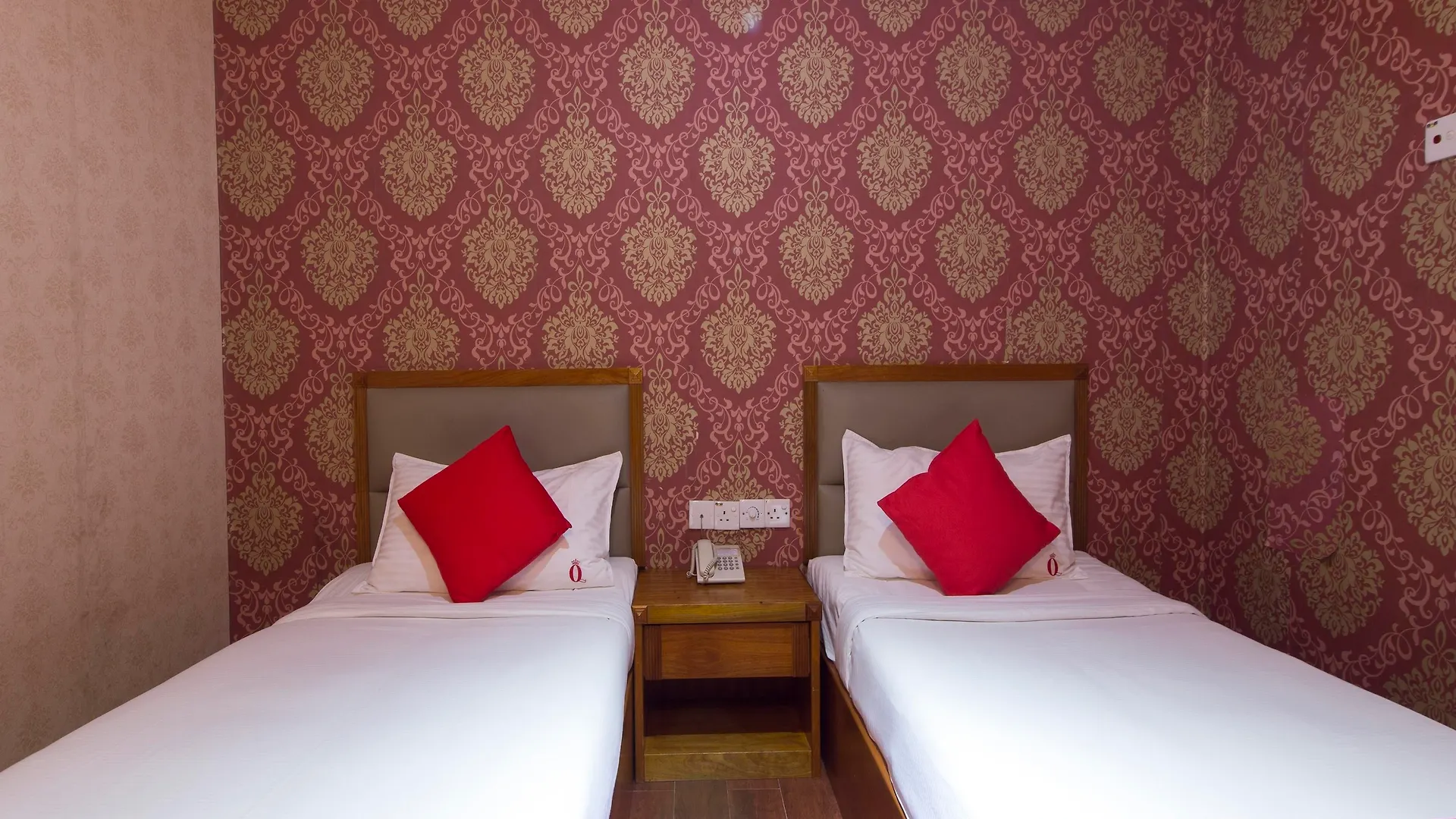Super Oyo 998 Queen City Hotel George Town 2*,  Malasia