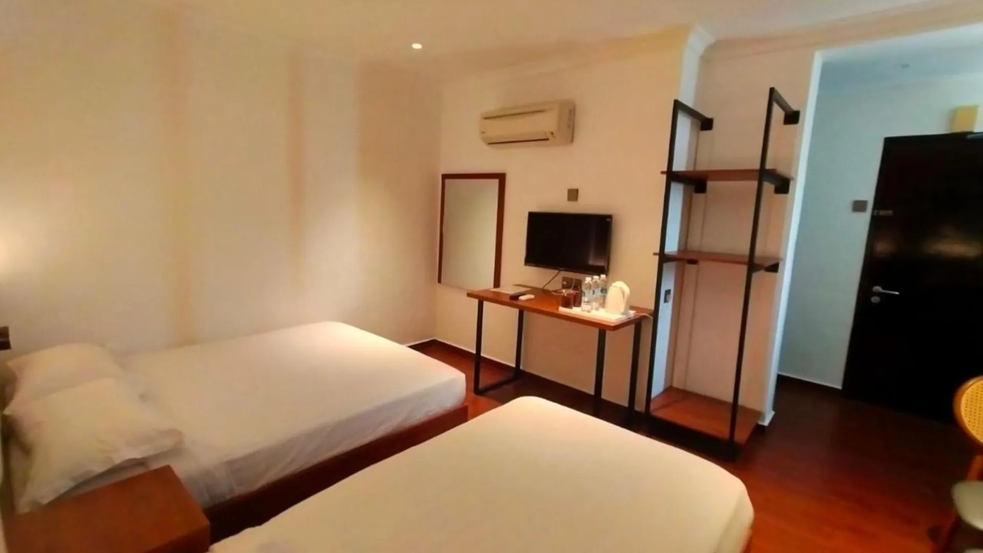 Hotel O Ghc Near Penang Street Art Formerly Queen City Hotel George Town