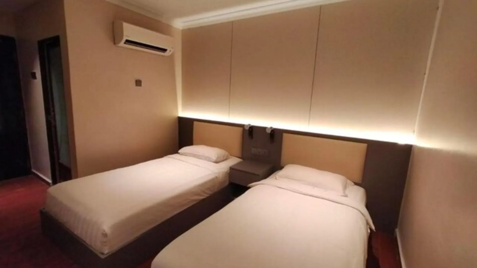 Super Oyo 998 Queen City Hotel George Town Malaysia
