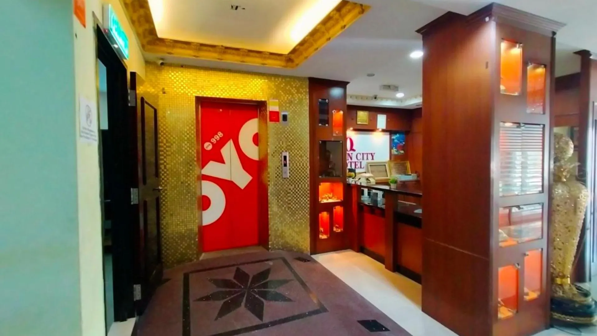 **  Super Oyo 998 Queen City Hotel George Town Malaysia